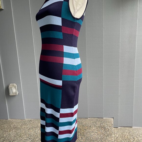 Stunning Vince Camuto Color Block Knit Sheath Dress - Picture 8 of 11